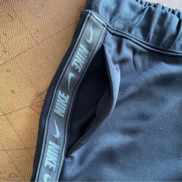 Nike Women's Black Athletic Shorts - Picture 5 of 7